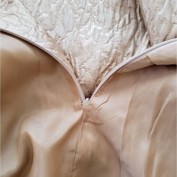 Rare! Michael Kors Runway Metallic Embellished Neckline Sleeveless Sheath Dress - Picture 11 of 13